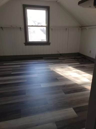 Main picture of 1826A W State St