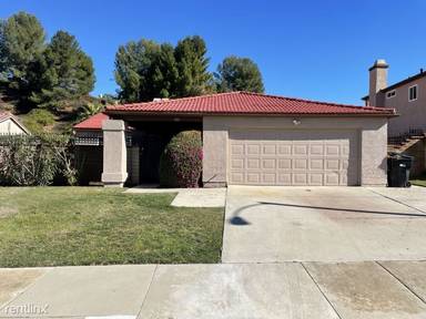 Main picture of 980 Looking Glass Dr