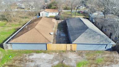 Main picture of 3655 Seabrook St