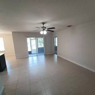 Main picture of 8684 Lake George Cir W