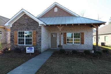 Main picture of 1055 Runningvine Ln