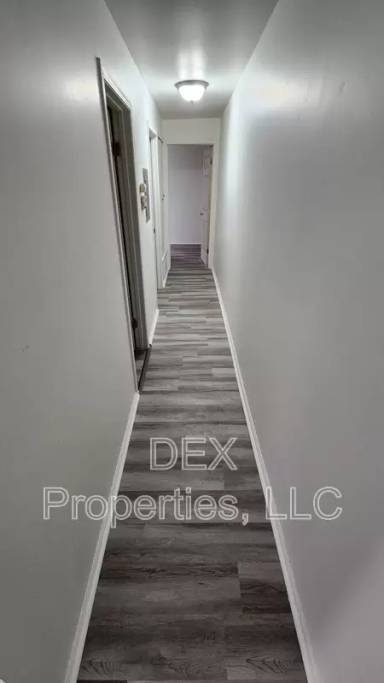 Main picture of 1320 Academy Ave