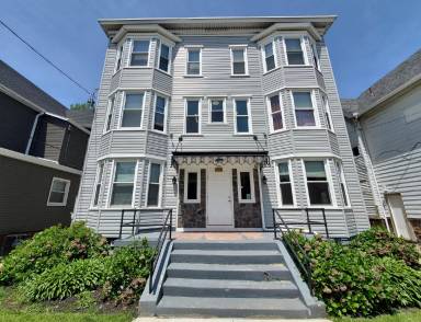 Main picture of 326 W 8th St