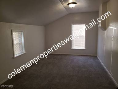 Main picture of 219 N Rock St
