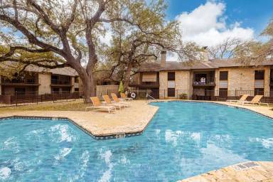 Main picture of Harper at the Park