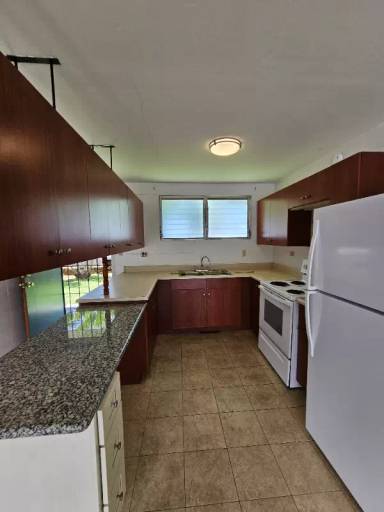Main picture of 2458 Wilder Ave