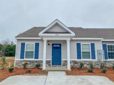 Main picture of 418-420 Andover Dr