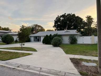 Main picture of 6804 Wilshire Ct