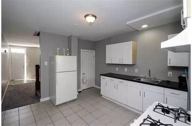 Main picture of 229 S Fulton Ave
