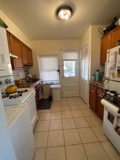 Main picture of 2741 Limekiln Pike
