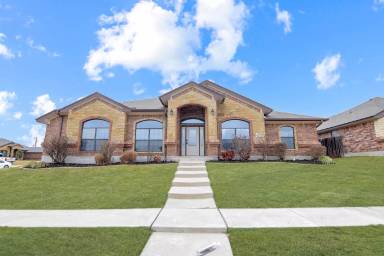 Main picture of 3003 Traditions Dr