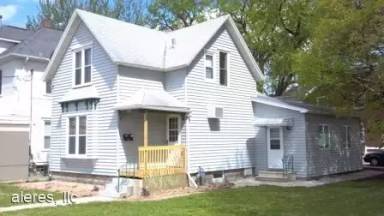 Main picture of 1000 W Oakland Ave