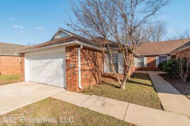 Main picture of 1920 N Pine Valley Dr
