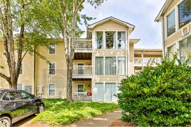 Main picture of 1102 Augusta Dr SE