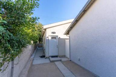 Main picture of 12942 Oberlin St
