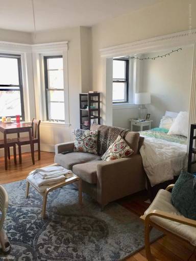 Main picture of 58 Burbank St