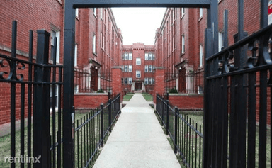 Main picture of 4947 N Whipple St