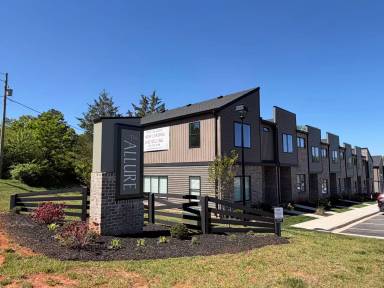 Main picture of Allure Dr