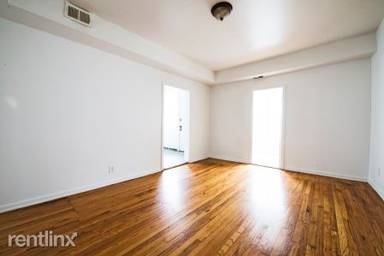 Main picture of 7048-50 S Merrill Ave