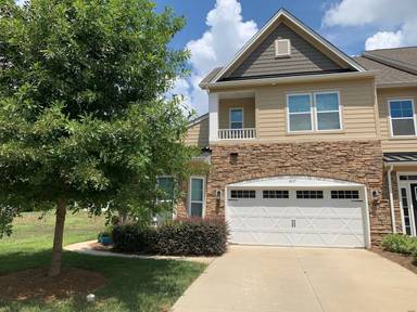 Main picture of 4117 La Crema Dr