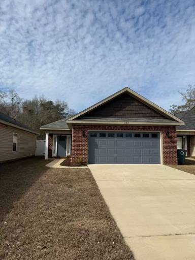 Main picture of 121 Cody Dr