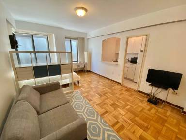 Main picture of 1 Scott Cir NW