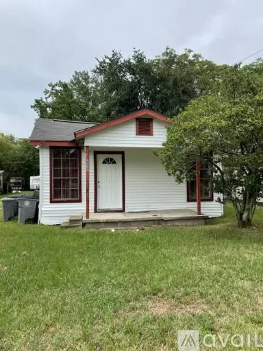 Main picture of 2037 Cunard Ave