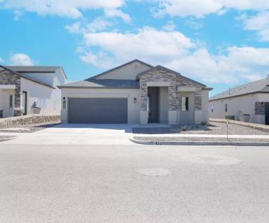 Main picture of 7820 Enchanted Park Dr