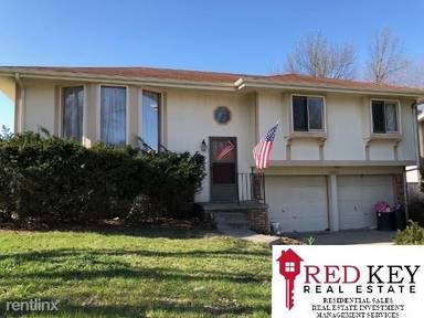 Main picture of 11223 Washington St