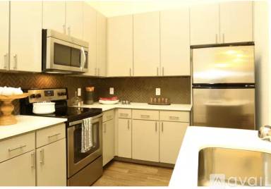 Main picture of 2815 Manor Rd