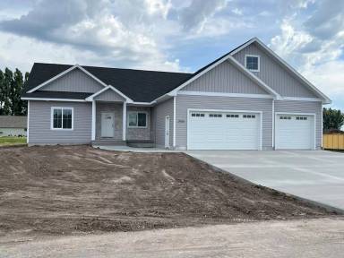 Main picture of 3988 Maple Tree Way