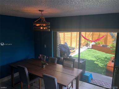 Main picture of 3206 Bird Ave