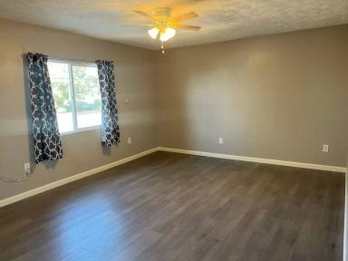 Main picture of 27763 Crestview Rd