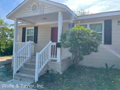 Main picture of 2514A Bratton St