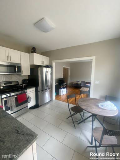 Main picture of 4 Leicester St