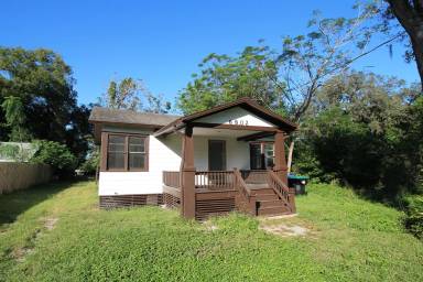 Main picture of 6802 Belasco Ave