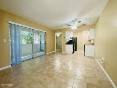 Main picture of 1103 Cypress Gardens Blvd