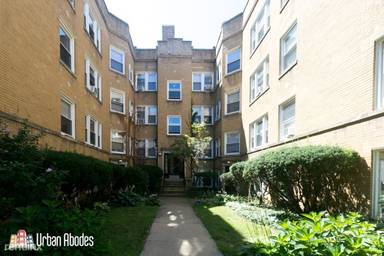 Main picture of 2557 W Montrose Ave