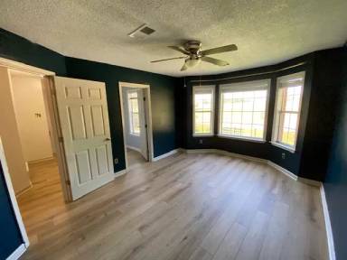 Main picture of 1350 Beaver Creek Rd