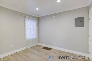 Main picture of 1400 York St