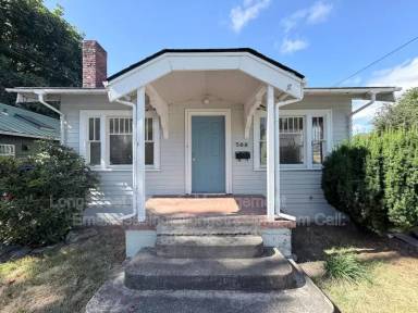Main picture of 528 Knapp Pl NE