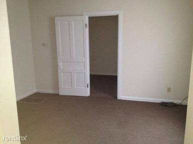 Main picture of 302 N Olive St