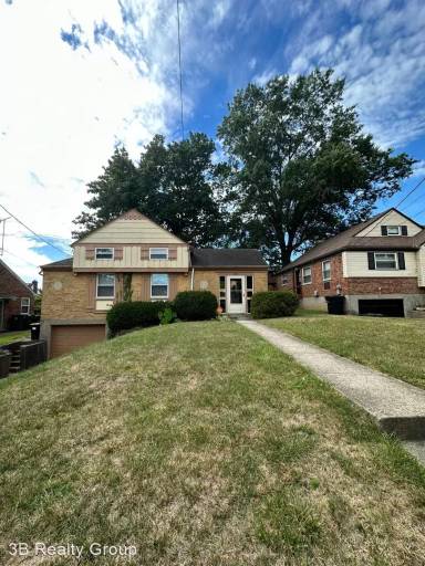 Main picture of 3229 Hanna Ave