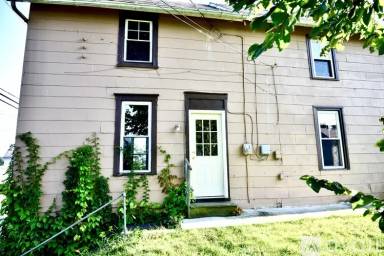 Main picture of 1465 Allen Ave SE