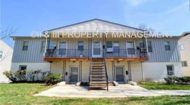 Main picture of 8433 Lowell Ave