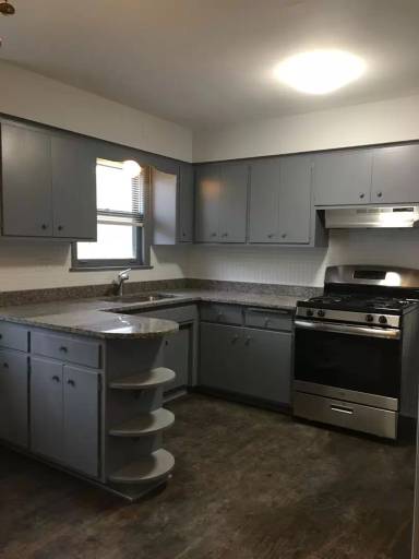 Main picture of 10144 S Pulaski Rd