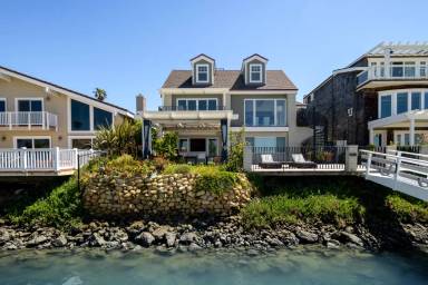 Main picture of 3081 Seahorse Ave