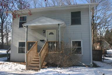 Main picture of 1321 Christopher St