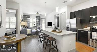 Main picture of 1021 W University Ave