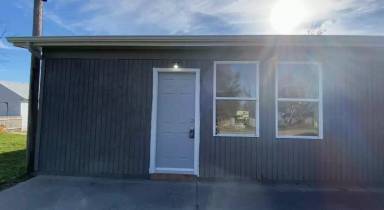 Main picture of 2921 Depot St